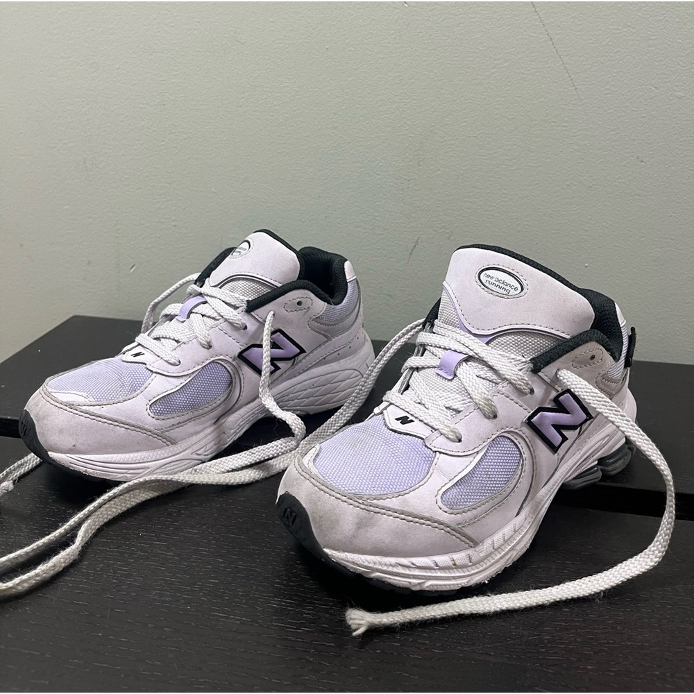 New balance white purple 2002r corduroy 2 33.5eur